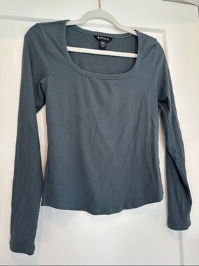 Athleta Slate-Blue Long Sleeve Scoop Neck Top